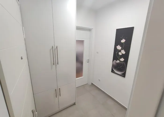 Deluxe Sunrise Apartment *