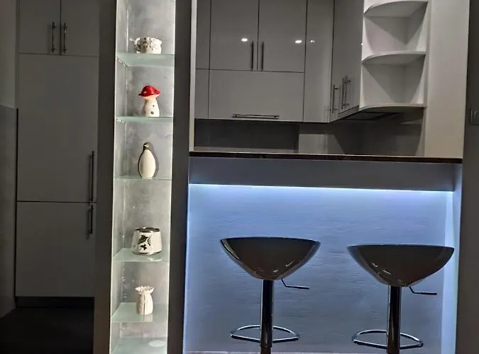 Deluxe Sunrise Apartment